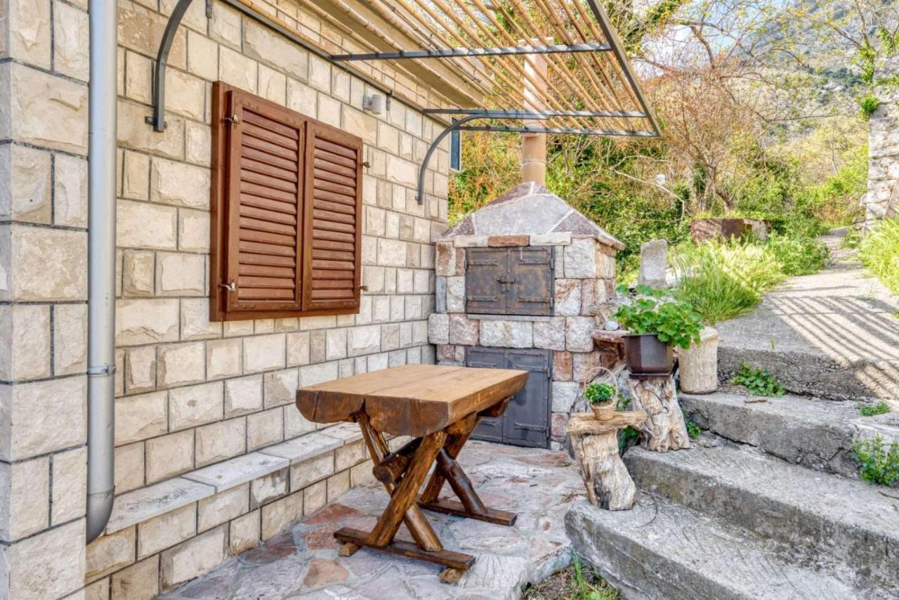 Ferienwohnung Savovic_Lux Petrovac na moru Exterior foto