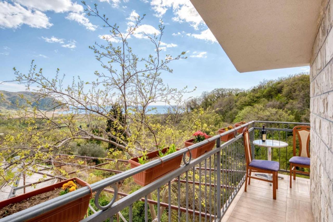 Ferienwohnung Savovic_Lux Petrovac na moru Exterior foto
