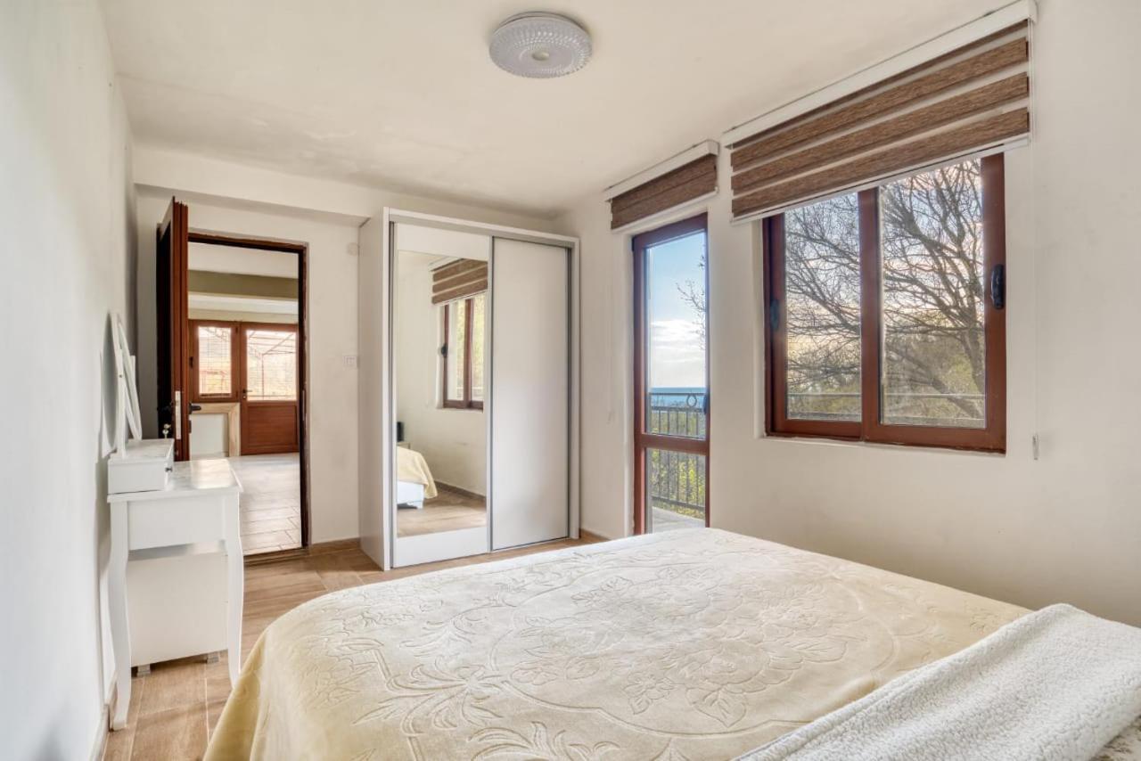 Ferienwohnung Savovic_Lux Petrovac na moru Exterior foto