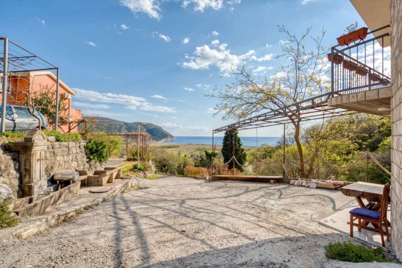 Ferienwohnung Savovic_Lux Petrovac na moru Exterior foto