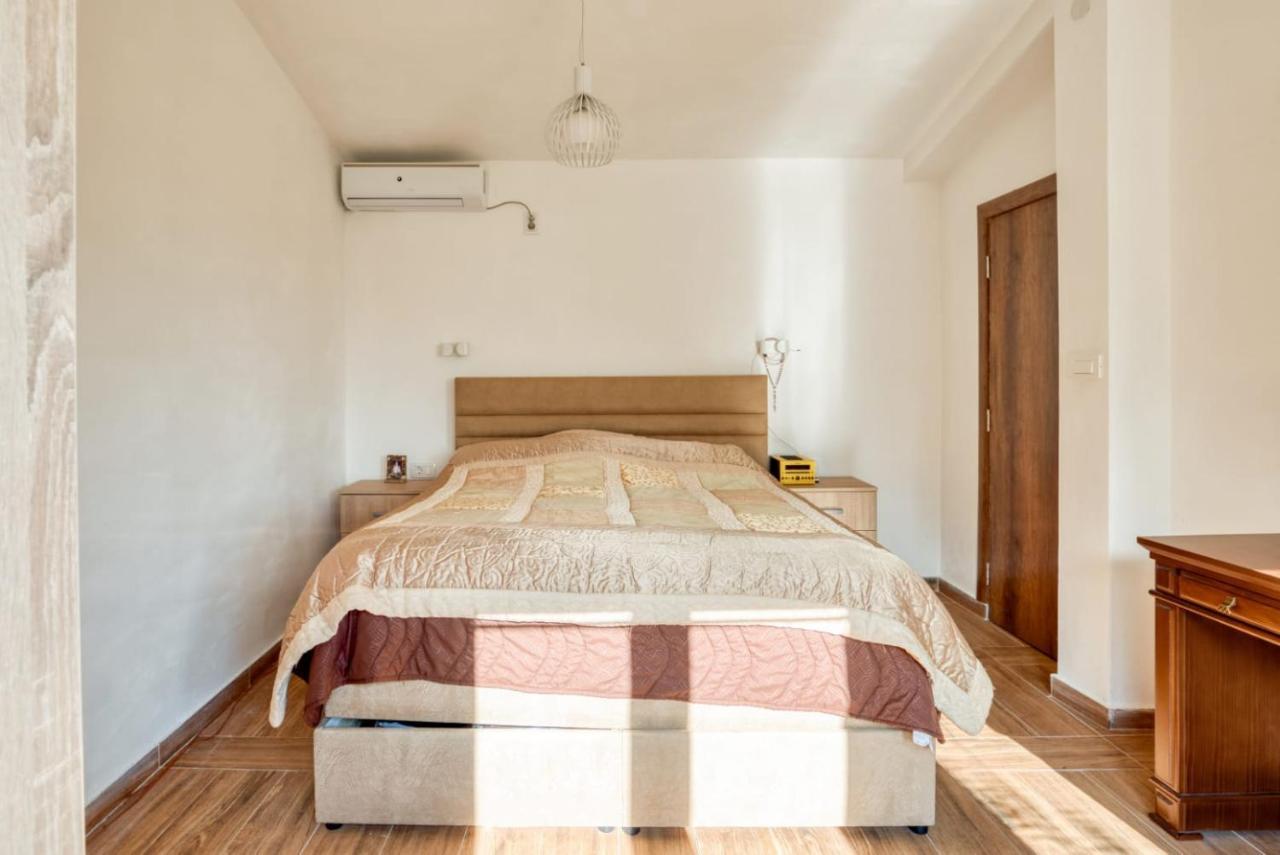 Ferienwohnung Savovic_Lux Petrovac na moru Exterior foto